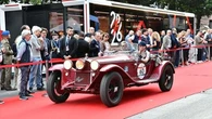 La 1000 Miglia al giro di boa a Roma con la tradizionale passerella a via Veneto. Le classifiche