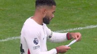 Un pizzino dietro alla vittoria: il tecnico del Chelsea Maresca e i bigliettini ai giocatori