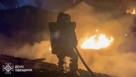 Ucraina, droni russi sulla regione di Odessa: in fiamme un impianto di carburante