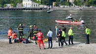 Si tuffa nel lago di Como per aiutare il figlio in difficoltà e non riemerge: turista disperso