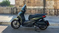 Con il Piaggio Beverly 310 a Atene tra monumenti, ristoranti, spiagge e traffico. Come è andata