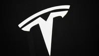 Anche Tesla ora paga il conto dei dazi: gli utili crollano del 37%