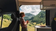 Il camper traina il turismo itinerante
