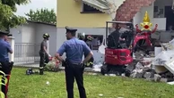Tragedia nel Veneziano, esplosa bombola di gas in un garage. Morto un 65enne