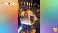 Parigi, un giovane fan si avvicina troppo a LeBron James: il campione reagisce così