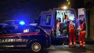Fuggono dai controlli dei carabinieri e travolgono l’auto di una coppia: morto il marito di 56 anni