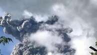 Filippine, il vulcano torna a far paura: la nuvola di cenere è alta 4 km, evacuati in centinaia