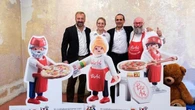 “Nessuno giocava con mia figlia, ora tanti lo faranno”: storia di Letizia, cameriera di PizzAut