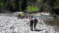 Piemonte, cadono nel fiume bambino di 8 anni e la madre che tentava di salvarlo: ricoverati in ospedale
