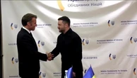 Ucraina, la battuta di Zelensky a Macron: "Pensavo fossi di nuovo bloccato nel traffico"