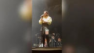 Emma contro il body shaming: "Sono orgogliosa del mio corpo: ha combattuto tante battaglie"