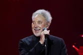 Tom Jones fans given update on Dundee show after singer postpones gig
