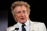 Rod Stewart reveals he’s been placed on voice rest amid mammoth tour