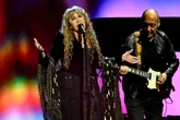 Stevie Nicks postpones tour after fracturing shoulder
