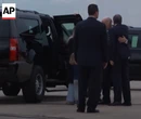 Usa, l’abbraccio tra Joe e Hunter Biden dopo la condanna diventa virale – Il video