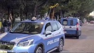 Roma, un 69enne molesta una bambina di 11 anni mentre passeggia da sola con il cane: arrestato