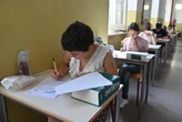 Maturità 2024, 9 studenti su 10 a rischio burnout: poco sonno, troppo smartphone, abitudini alimentari sconvolte – La ricerca