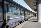 Parma, incidente ferroviario tra treno merci e un regionale: ferito il macchinista e due persone nelle vicinanze