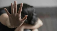 Torino, studentessa denuncia una violenza sessuale ma il pm chiede l’archiviazione: «Era sotto effetto dell’alcol»