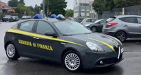 Monza, tangenti al funzionario comunale per il piano urbanistico: arrestati 8 imprenditori per corruzione, frode fiscale e fatture false