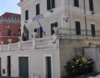 Roma, si avvicina a un tavolo di un ristorante e bacia un bambino sulla bocca: arrestato