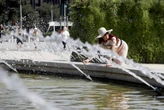 Estate rovente, dalle città ai ghiacciai l’Italia si prepara a una settimana di caldo record: ecco quando sarà il picco