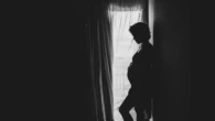 Obbligo di ascoltare il battito del feto prima di interrompere la gravidanza: la proposta di legge antiabortista approda alla Camera