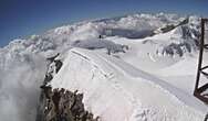 Monte Rosa, valanga sul versante del Castore: diversi alpinisti coinvolti. Soccorsi complicati dal maltempo