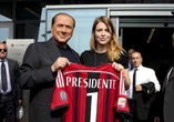 Barbara Berlusconi a un anno dalla scomparsa di papà Silvio: «Fu perseguitato, 4mila udienze e 86 processi hanno compromesso la sua salute»