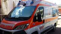 Bari, ha un infarto mentre chiacchiera col suocero: salvato dal gilet-defibrillatore