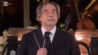 La lezione di Riccardo Muti davanti a Meloni e i ministri, la metafora sull’orchestra e la società: «Parti diverse, senza un prevaricatore» – Il video