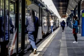 Treni cancellati e ritardi di oltre 2 ore, guasto tecnico a Milano: circolazione rallentata per Alta Velocità e Intercity
