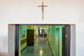 Awantura o krzyż w niemieckiej szkole. Byłe uczennice wygrały w sądzie