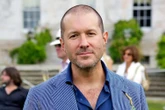 Portrait — 7 questions sur Jony Ive, le génie du design qui va (encore) révolutionner la tech avec OpenAI