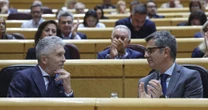 
         El PSOE basa su defensa en los céntimos que contenían los sobres: no hay mordidas con decimales 
    