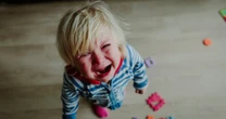 
         ¿Cómo puedo evitar las rabietas de mis hijos sin ceder a sus caprichos? 
    
