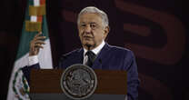 AMLO evita la polémica con Marcos, quien lo comparó ayer con expresidentes del PRIAN