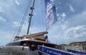 Le gigantesque « catamaran musée » en escale à Marseille, explication