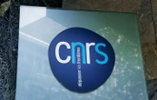 Le CNRS lance son programme pour attirer les chercheurs menacés