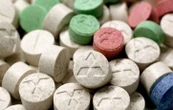 Leur bébé ingère de l’ecstasy, les parents conservent sa garde