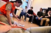 Se former aux premiers secours en ligne, les comptes qui comptent