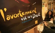Le projet de loi inscrivant l’IVG dans la Constitution présenté ce mardi
