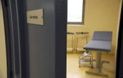 « Je n’avais qu’une envie, mourir », confie Tom, victime de viol par son médecin