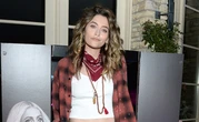 Paris Jackson en veut beaucoup aux paparazzi