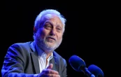 Non reconduit, le PDG de TV5 Monde annonce sa démission
