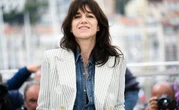 Charlotte Gainsbourg présente un documentaire sur sa mère à Cannes
