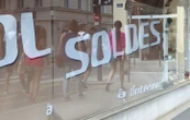 Un budget moyen de 232 euros pour les soldes, ça vous paraît beaucoup ?