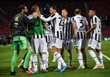 La Juventus Turin et le Milan AC en Ligue des champions, Naples se rate