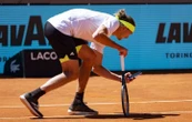 Zverev prend en photo une marque pour contester l’arbitrage électronique