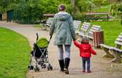 A Paris, la Ville prépare un paquet d’aides pour les parents solos